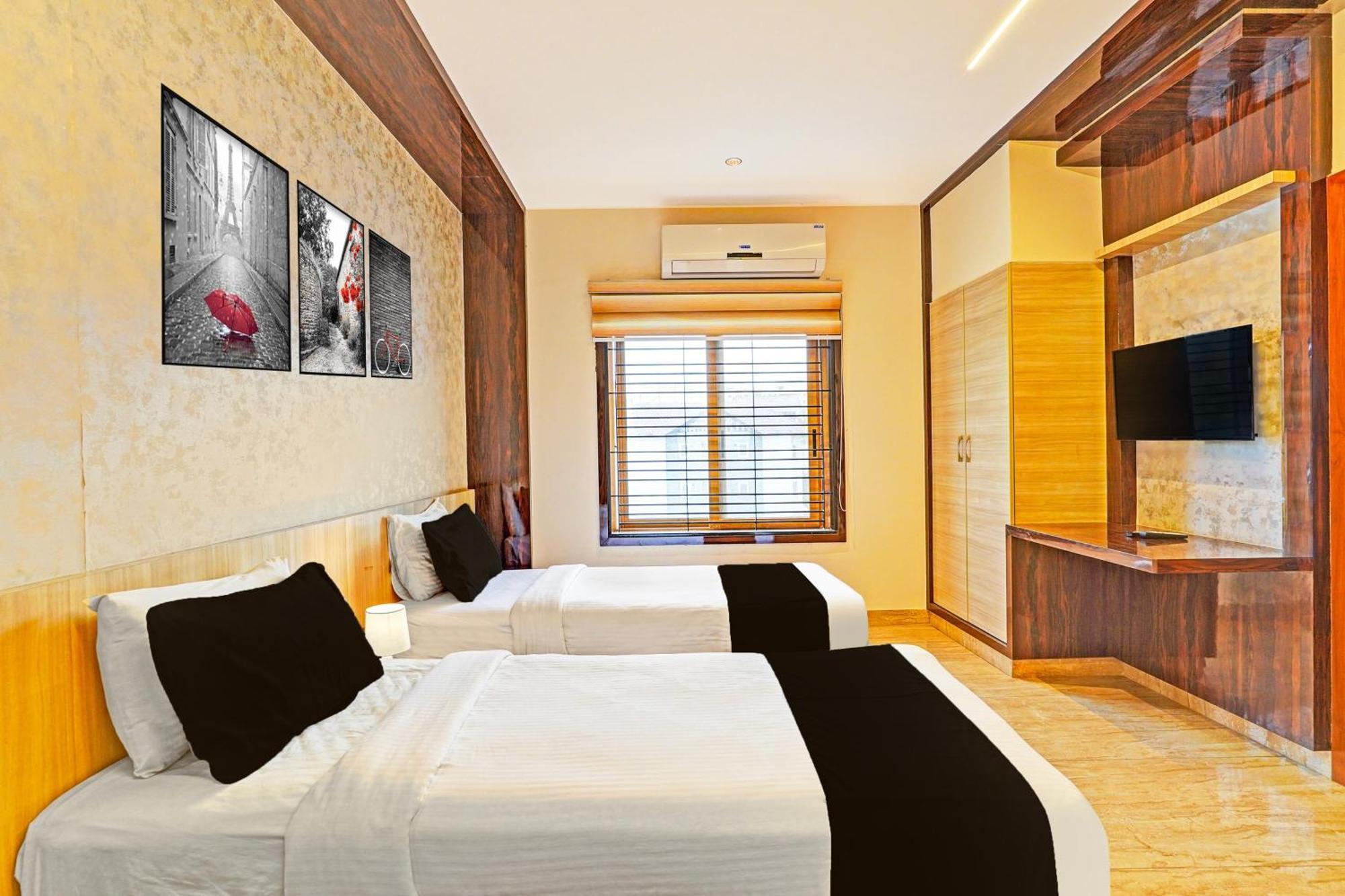 Super Townhouse Indiranagar Otel Bangalore Dış mekan fotoğraf