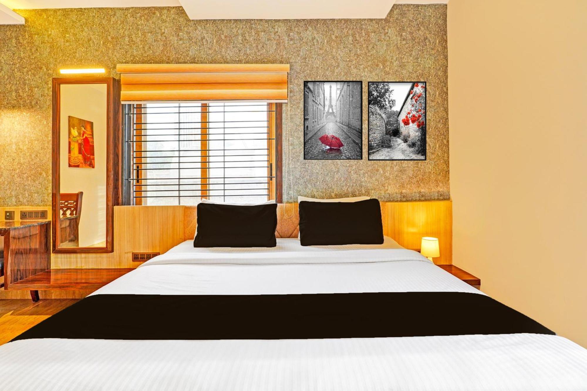 Super Townhouse Indiranagar Otel Bangalore Dış mekan fotoğraf